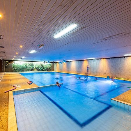 Vakantiepark Wilhelm Tell Superieur Chalet Opglabbeek Экстерьер фото